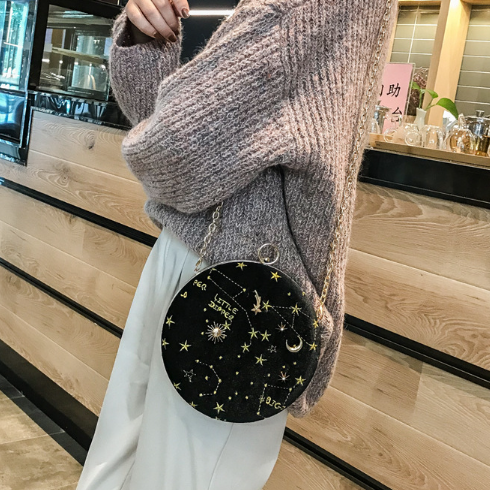 One-shoulder crossbody bag