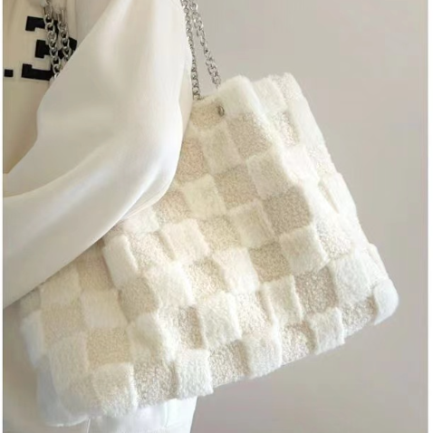 White Plush One Shoulder Bag Casual Tote Bag